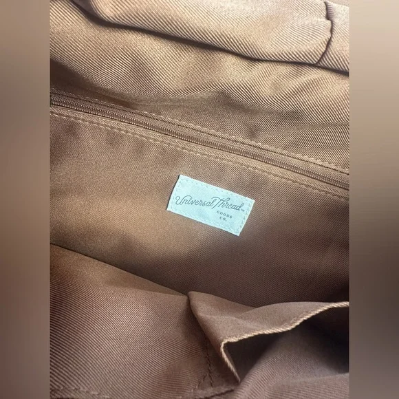 Universal Thread backpack - Picture 2 of 5